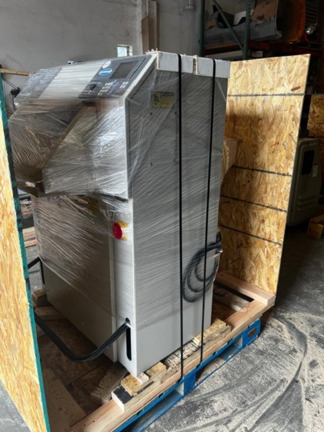 Industrial equipment shipping companies handling oversized machinery